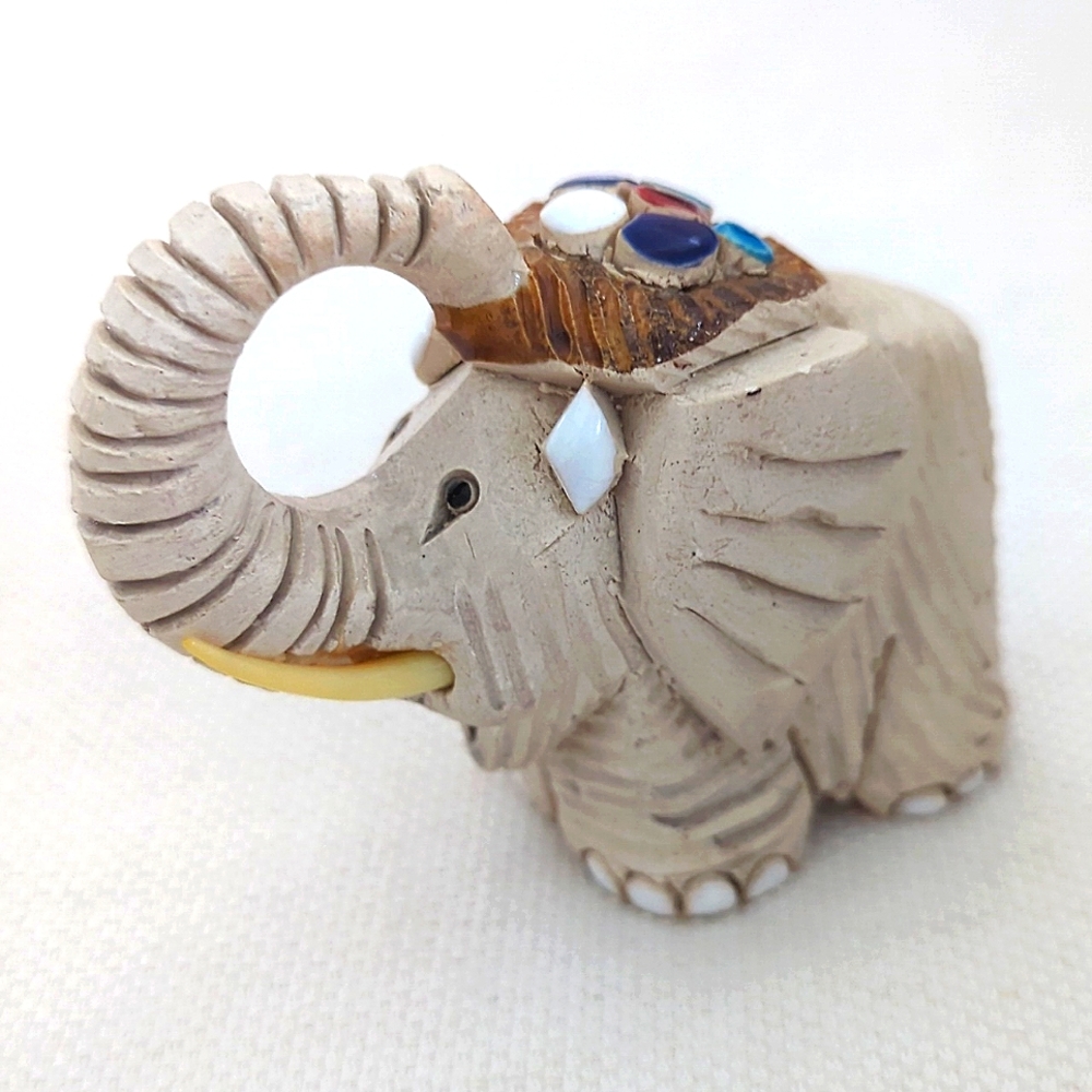 ARTESANIA RINCONADA Elephant 3" H hand crafted figurine Uruguay clay